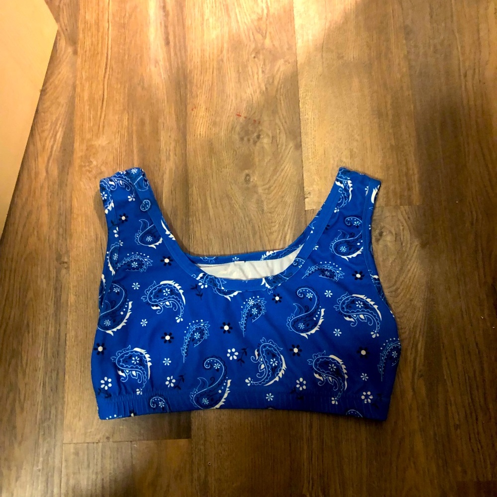 Bandana print sport crop!